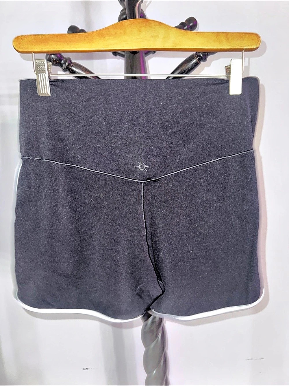 Offline by Aerie Real Me High-Rise Shortie 3" Black XL 19.3.B2